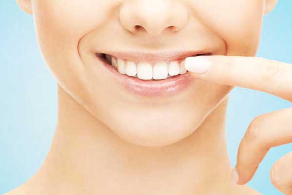 Tutto quello che devi sapere sull’impianto dentale 3 denti: costi, vantaggi e procedure